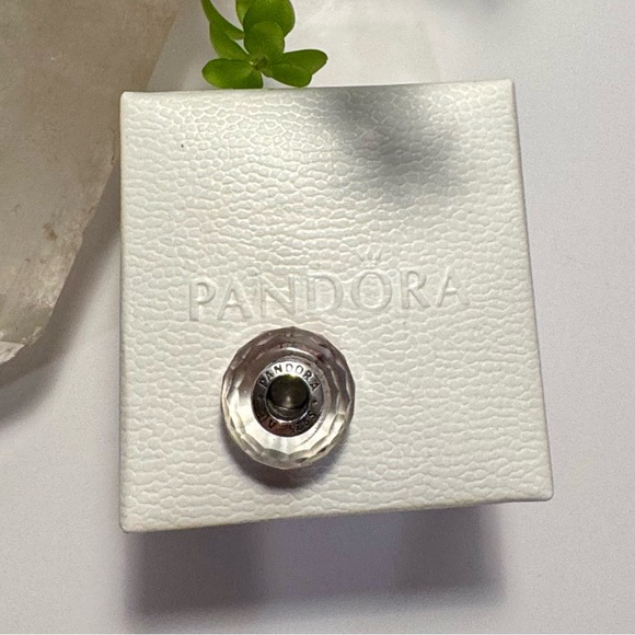 Authentic Retired Pandora ‘Shoreline Sea Glass’ Murano Faceted S925 Charm - Picture 6 of 11